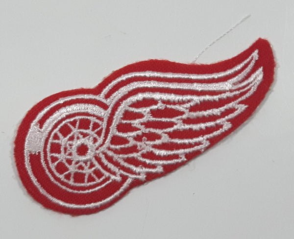 Detroit Red Wings NHL Hockey Team Logo 1 1/4 x 2 3/4" Embroidered Fabric Sports Patch Badge