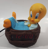 1996 Warner Bros. Looney Tunes Westclox Tweety Bird Cartoon Character In Bath Tub Alarm Clock Collectible