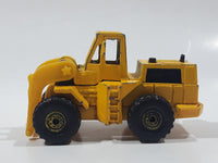 1982 Hot Wheels CAT 3 Wheel Loader Yellow Die Cast Toy Construction Vehicle