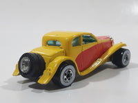 1986 Hot Wheels '37 Bugatti Yellow and Red Die Cast Toy Classic Luxury Car Vehicle