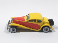 1986 Hot Wheels '37 Bugatti Yellow and Red Die Cast Toy Classic Luxury Car Vehicle