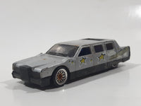 1999 Hot Wheels Show Biz Limozeen Grey Die Cast Toy Car Limousine Limo Vehicle