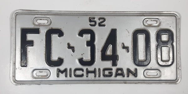 1952 Michigan Silver with Black Letters Metal Vehicle License Plate Tag FC 34 08