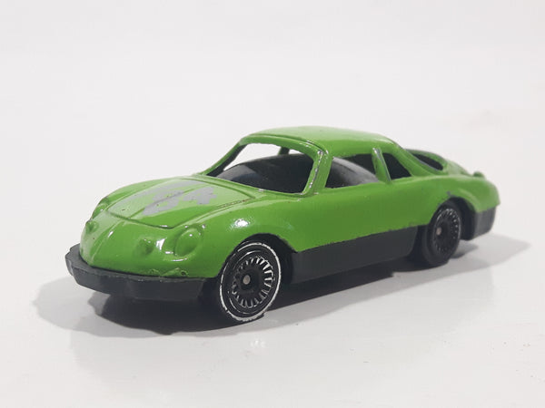 Unknown Brand #84 Green Die Cast Toy Car Vehicle