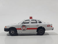 Rare Golden Wheels 1998 Crown Victoria Emergency 9-1-1 #41 White Die Cast Toy Car Vehicle