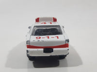 Rare Golden Wheels 1998 Crown Victoria Emergency 9-1-1 #41 White Die Cast Toy Car Vehicle