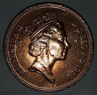 1989 UK Great Britain Elizabeth II New Pence 2 Bronze Metal Coin