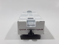 Rare RealToy Qatar Airways Airport Ground Support Airplane Towing Vehicle White Die Cast Toy Car Vehicle