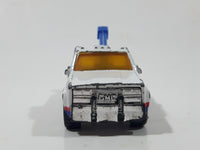 Rare 1997 Matchbox GMC Wrecker Truck CAA White Die Cast Toy Car Vehicle